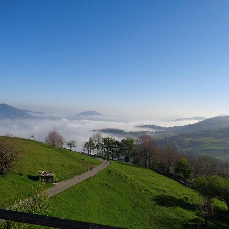 Casa Rural Alustiza Pension Villabona Buitenkant foto